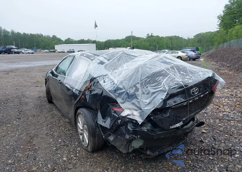 2024 Toyota Camry Le z USA, uszkodzony, nr VIN 4T1C11AK8RU188901